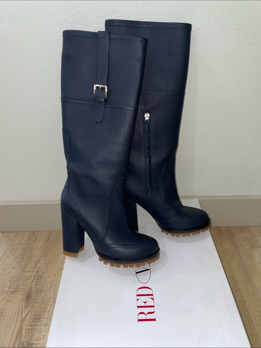 Red (V) | Navy Blue calf-High Heel Boots | size: 39